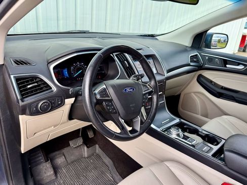 Certified 2019 Ford Edge Titanium w/ Cold Weather Package image 9