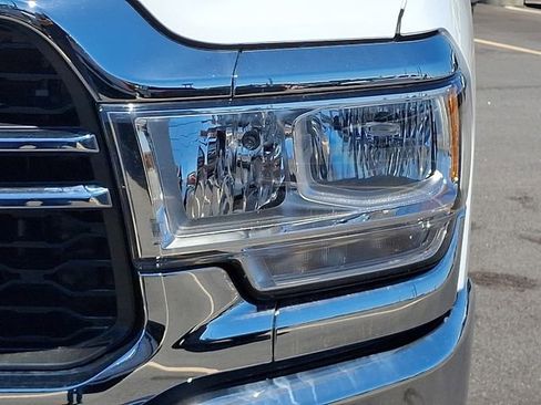 Used 2024 RAM 2500 Tradesman w/ Chrome Appearance Group AWD/4WD image 9