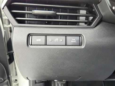 Used 2023 Nissan Altima 2.5 SV image 38