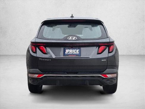 Used 2023 Hyundai Tucson SE image 7