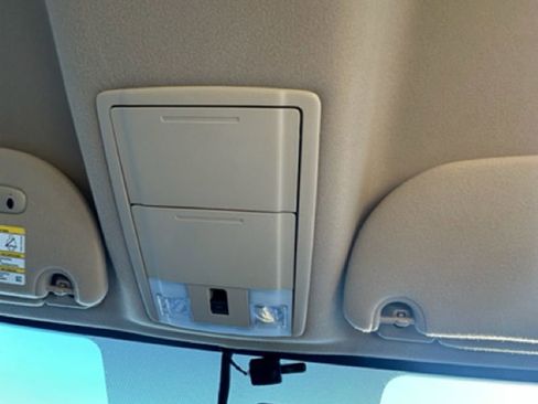 Used 2013 Ford Expedition EL XLT image 10