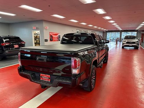 Certified 2023 Toyota Tacoma TRD Sport image 4