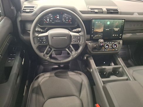 Used 2026 Land Rover Defender 110 S AWD/4WD image 10