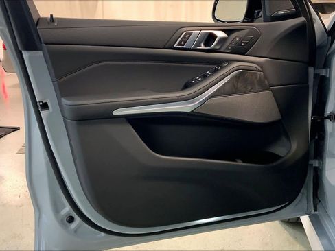 New 2026 BMW X5 xDrive40i w/ M Sport Package image 10