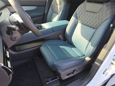 New 2026 Nissan Murano Platinum w/ Cargo Package AWD/4WD image 33