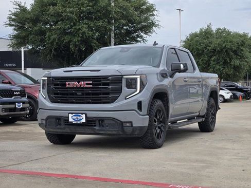 Used 2024 GMC Sierra 1500 Elevation w/ Elevation Premium Package AWD/4WD image 3