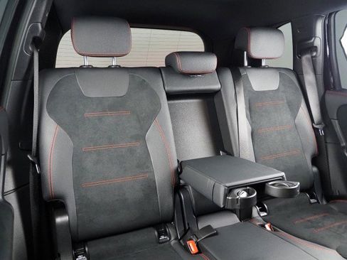 Used 2024 Mercedes-Benz EQB 250+ image 17