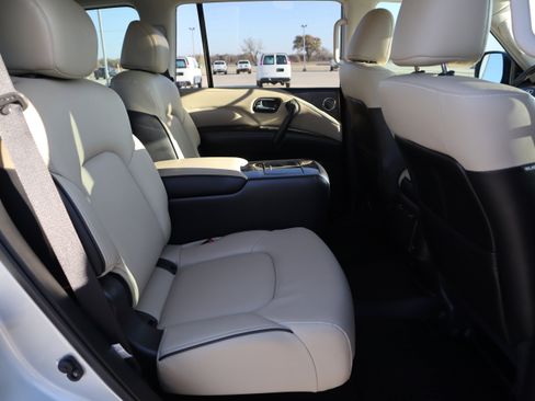 Used 2022 INFINITI QX80 Premium Select w/ Cargo Package image 13