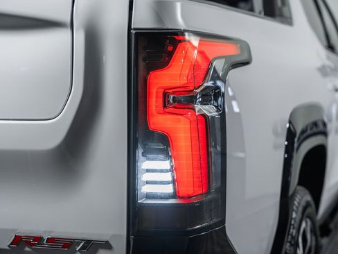 Used 2024 Chevrolet Silverado EV RST image 6