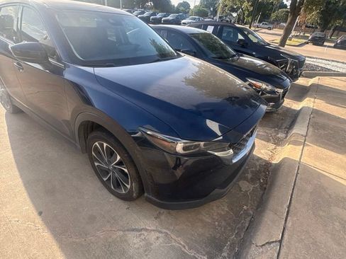 Used 2022 MAZDA CX-5 AWD 2.5 S w/ Premium Package image 3