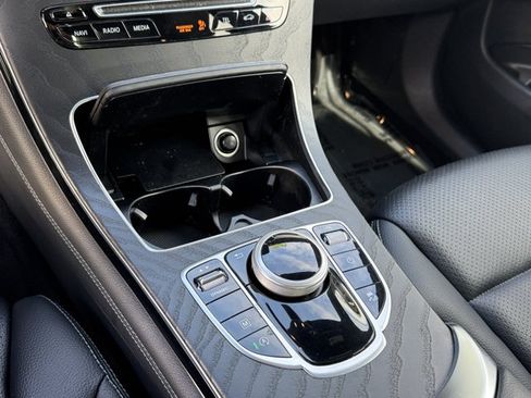 Used 2019 Mercedes-Benz GLC 300 image 20