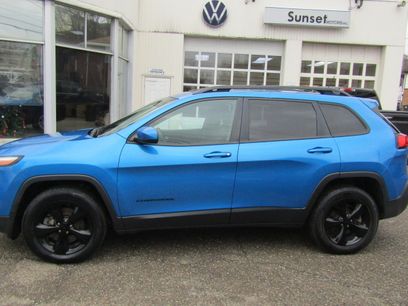 Used 2018 Jeep Cherokee Latitude w/ Altitude Package