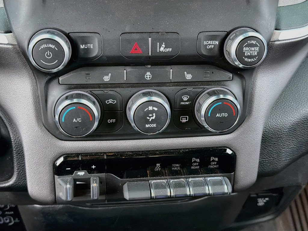 Used 2022 RAM 1500 Big Horn AWD/4WD image 17