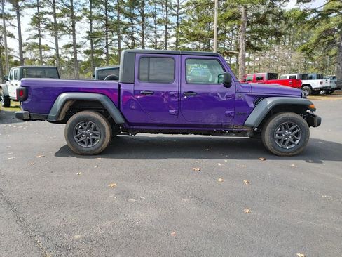 New 2026 Jeep Gladiator Sport image 4