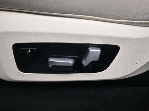 Used 2019 BMW X7 xDrive40i w/ Premium Package AWD/4WD image 35