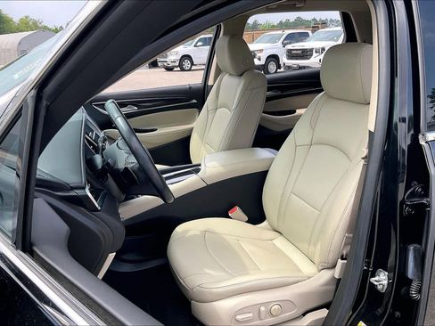 Used 2019 Buick Enclave Essence w/ Trailering Package, 5000 lbs. FWD image 8