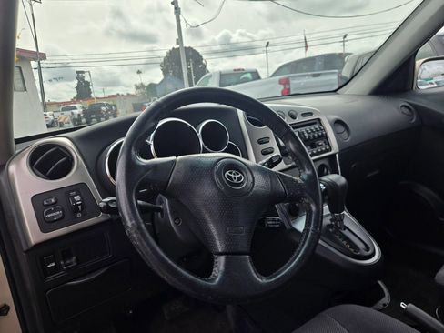 Used 2003 Toyota Matrix XR image 11