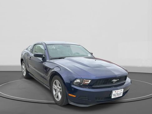 Used 2012 Ford Mustang Coupe RWD image 5