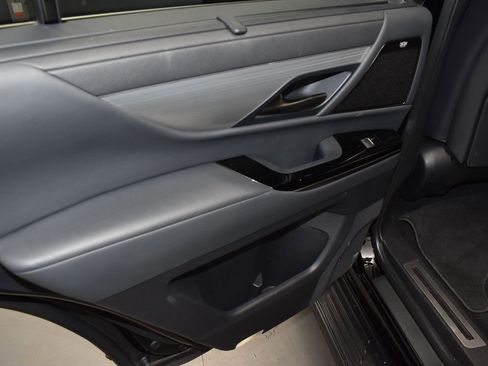 Used 2023 Lexus LX 600 F Sport image 14