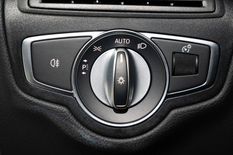 Used 2020 Mercedes-Benz GLC 300 image 22