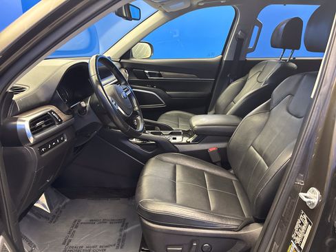 Used 2020 Kia Telluride EX AWD/4WD image 12