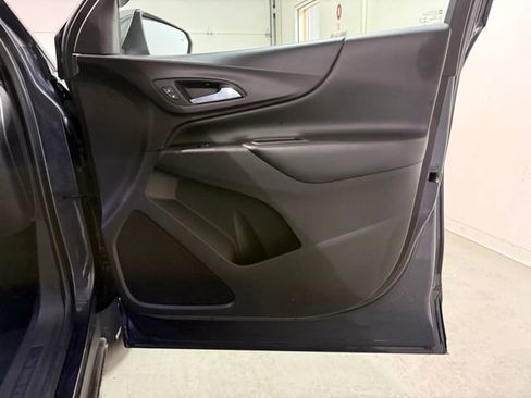 Used 2018 Chevrolet Equinox LT image 24