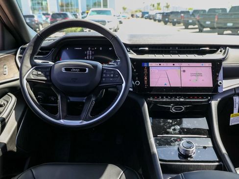 New 2026 Jeep Grand Cherokee Limited RWD image 22