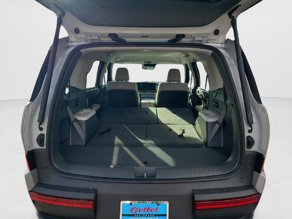 Certified 2026 Hyundai Santa Fe SEL FWD image 9
