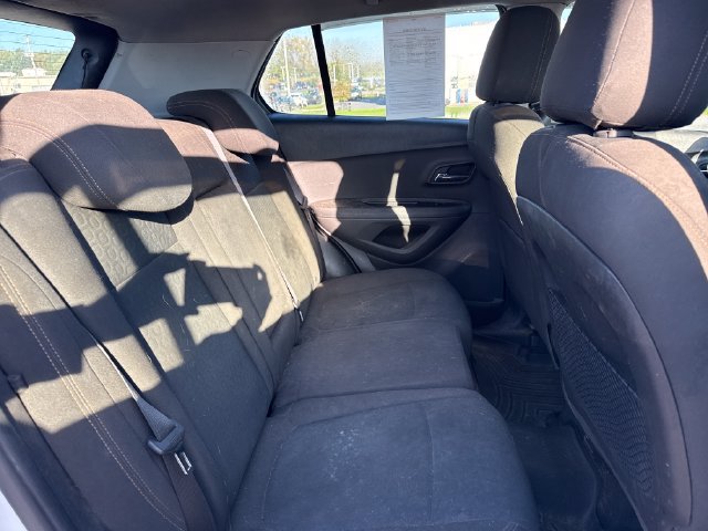 Used 2018 Chevrolet Trax LS AWD/4WD image 14