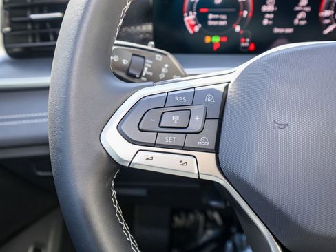 New 2026 Volkswagen Tiguan SE AWD/4WD image 23