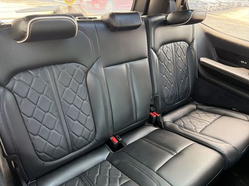 Used 2024 Jeep Grand Wagoneer Series III w/ Rear Seat Video Group 1 AWD/4WD image 18