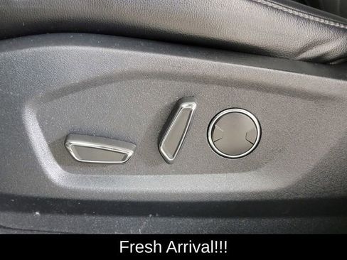 Used 2018 Ford Edge SEL w/ Equipment Group 201A AWD/4WD image 14