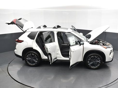 New 2026 Nissan Rogue Platinum w/ Platinum Premium Package image 35