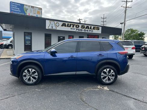 Used 2023 Nissan Rogue SV AWD/4WD image 1
