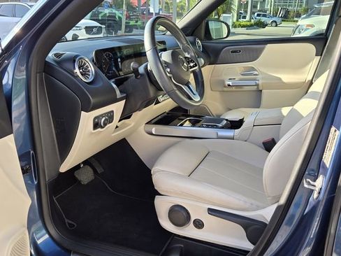 Used 2022 Mercedes-Benz GLB 250 image 13