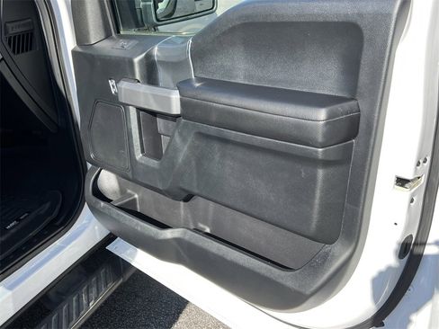 Used 2019 Ford F150 XLT w/ Equipment Group 302A Luxury image 11