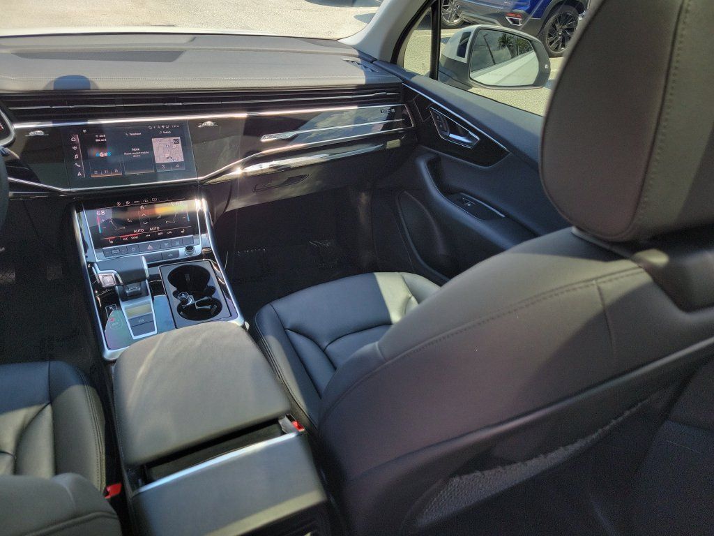 Certified 2023 Audi Q7 3.0T Premium w/ Convenience Package AWD/4WD image 24