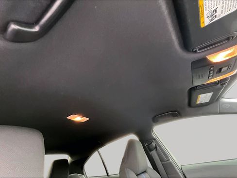 Used 2022 Toyota Corolla SE FWD image 13