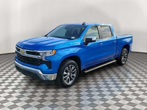 Used 2025 Chevrolet Silverado 1500 LT RWD image 3