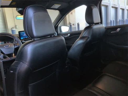 Used 2024 Ford Escape ST-Line image 17