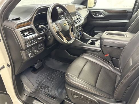 Certified 2024 Chevrolet Suburban High Country image 12