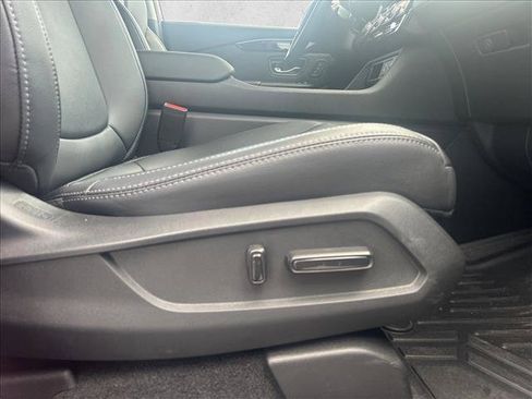 Used 2023 Honda Pilot Touring image 28