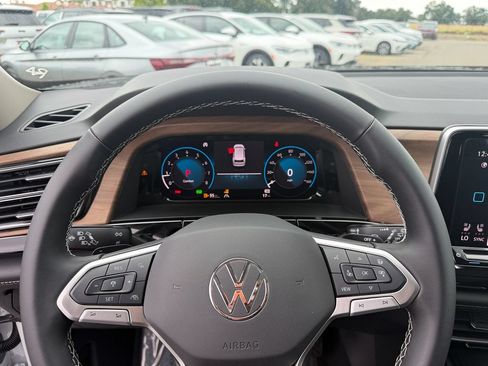 New 2026 Volkswagen Atlas SE AWD/4WD image 15