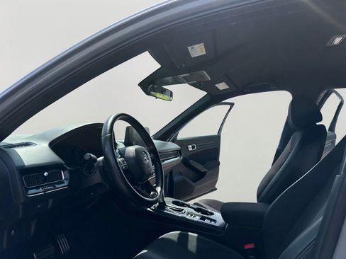 Used 2025 Honda Civic Sport image 9