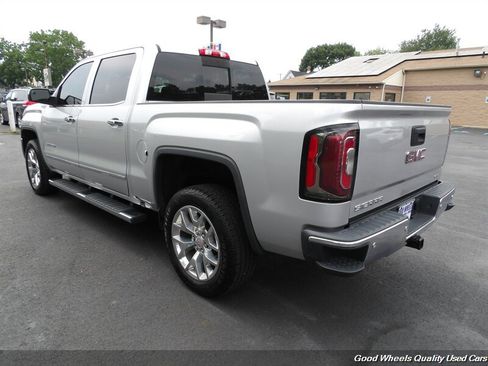 Used 2018 GMC Sierra 1500 SLT w/ SLT Premium Package AWD/4WD image 7