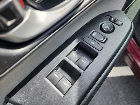 Used 2018 Honda CR-V LX image 22