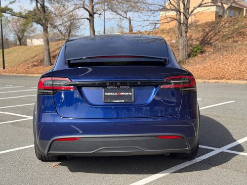 Used 2023 Tesla Model X image 10