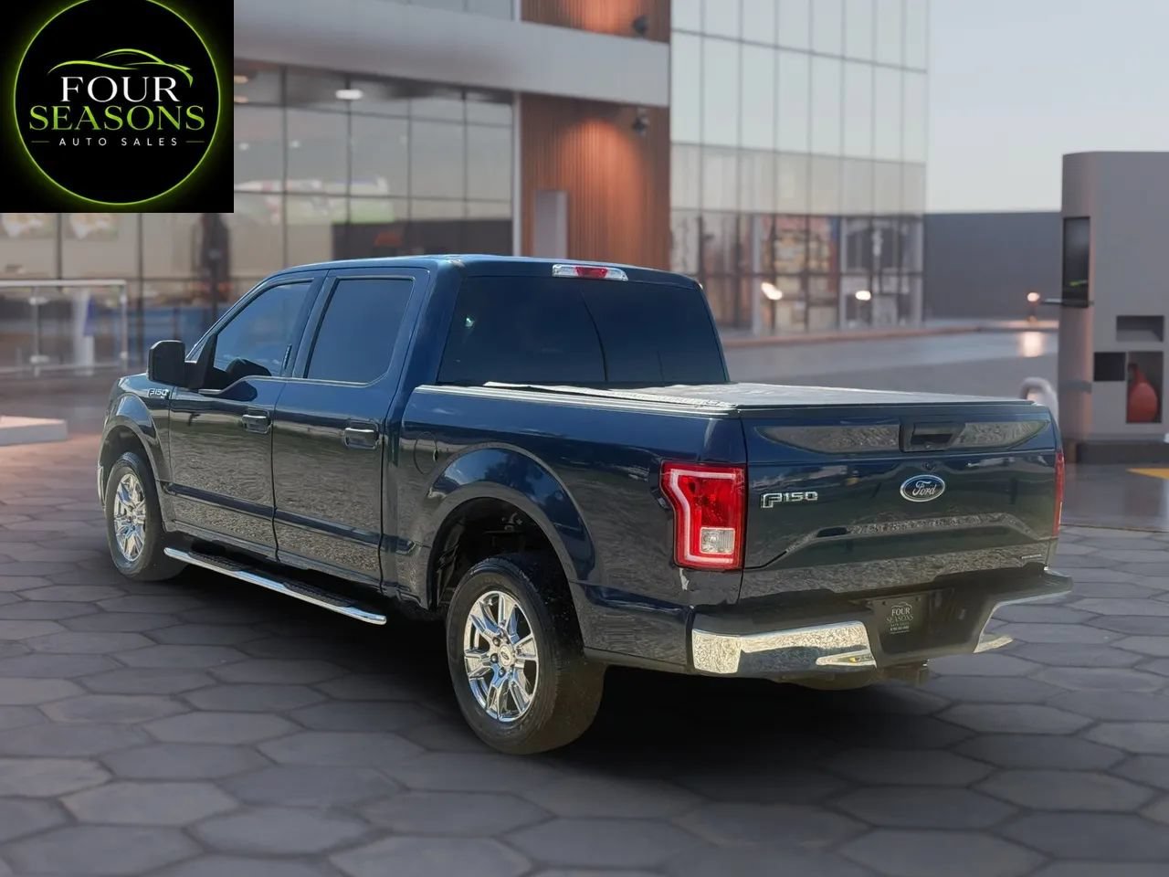 Used 2016 Ford F150 XLT w/ Equipment Group 301A Mid RWD image 2