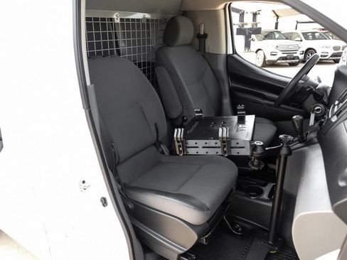 Used 2020 Nissan NV200 SV image 29