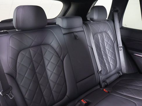 Used 2023 BMW X5 xDrive40i image 38